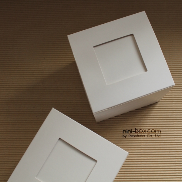 vivi { mug box } vivi { mug box }