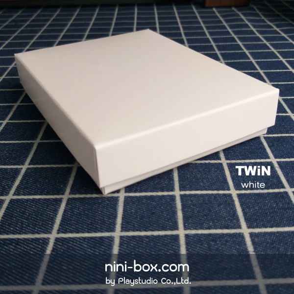 twin white { กล่องฝาครอบ }