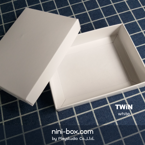 twin white { กล่องฝาครอบ }